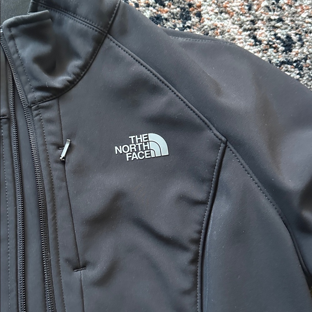 The North Face Jacket - Picture 2 of 4